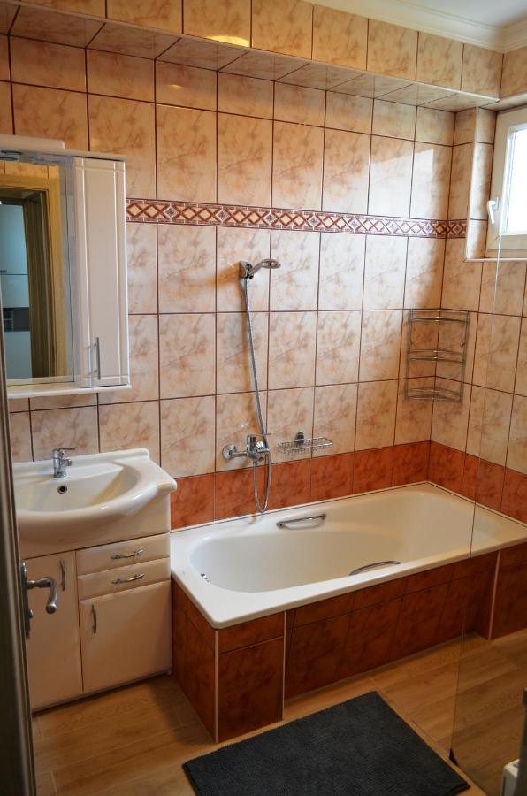 Gazlang Apartman Hajdúszoboszló Εξωτερικό φωτογραφία
