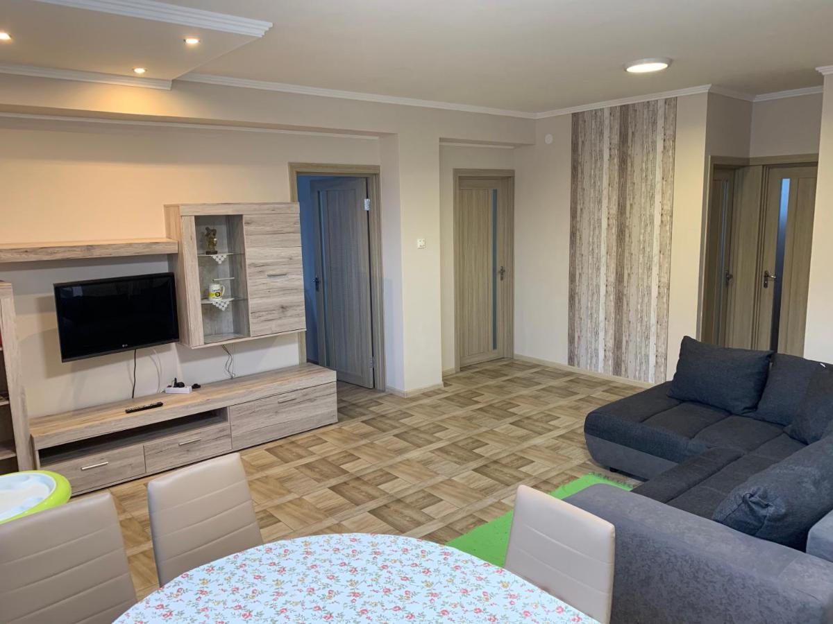 Gazlang Apartman Hajdúszoboszló Εξωτερικό φωτογραφία